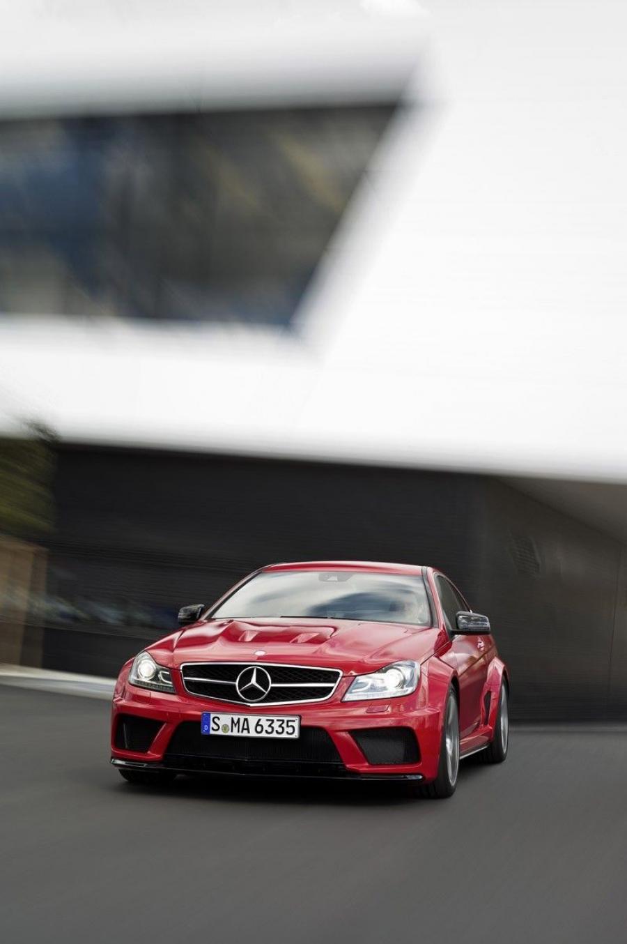  Mercedes-Benz C63 AMG Coupe Black Series 2012 года  (фото 58 из 66)